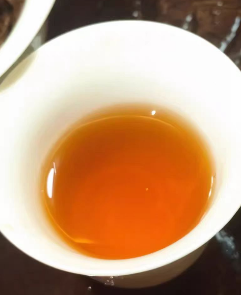 尿酸高的人别喝浓茶，尿酸高的人喝浓茶对身体有什么影响？