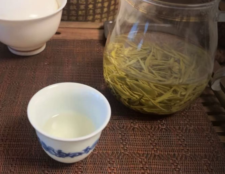 阳羡雪芽是绿茶还是白茶？阳羡雪芽是杂牌子吗