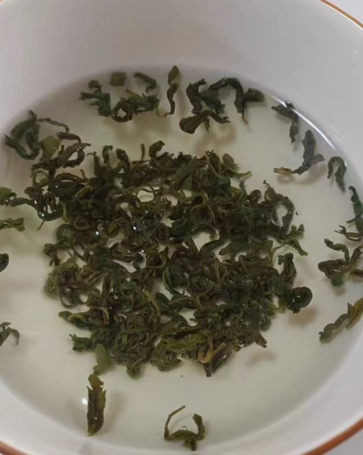 种植恩施晒茶需要翻土吗？种植恩施晒茶土壤干涸怎么办