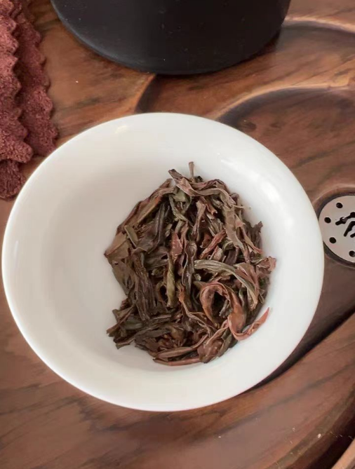 宋凰单丛茶属于什么茶？宋凰黑罐好还是红罐好