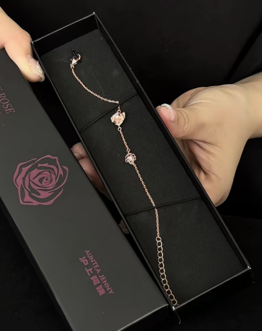 妇女节爆款密码：沪上阿姨玫瑰系列三年揽获千万销量