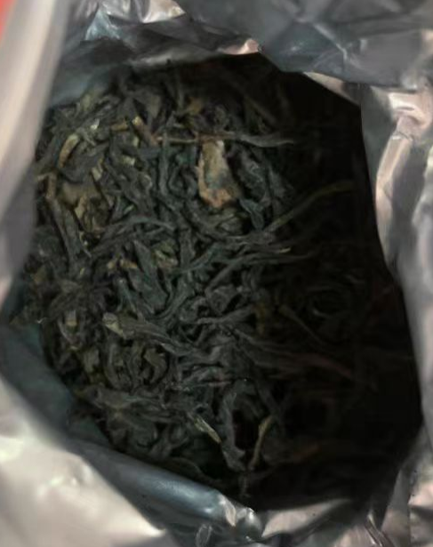 天池凤凰单枞是哪里产的？凤凰单枞蜜兰香和鸭屎香哪个口感好？